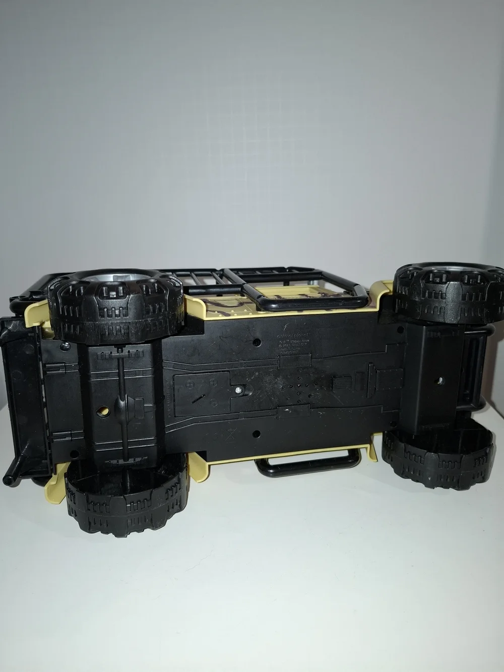 Animal  Planet Safari Cage  Truck With Sounds  Imaginative Play